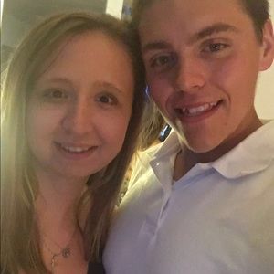 Meet your Posher, Cierra